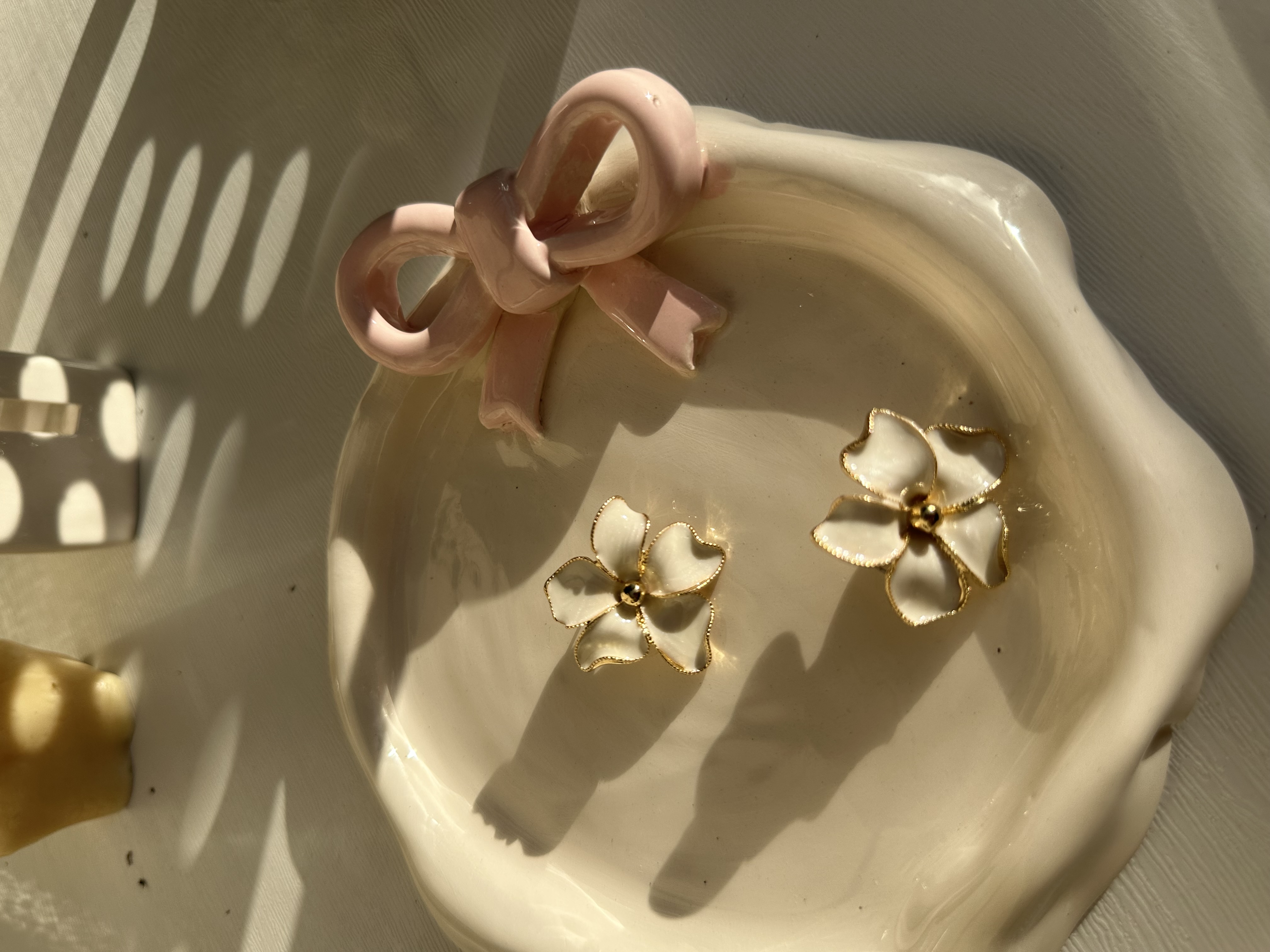 گوشواره گل میناکاری