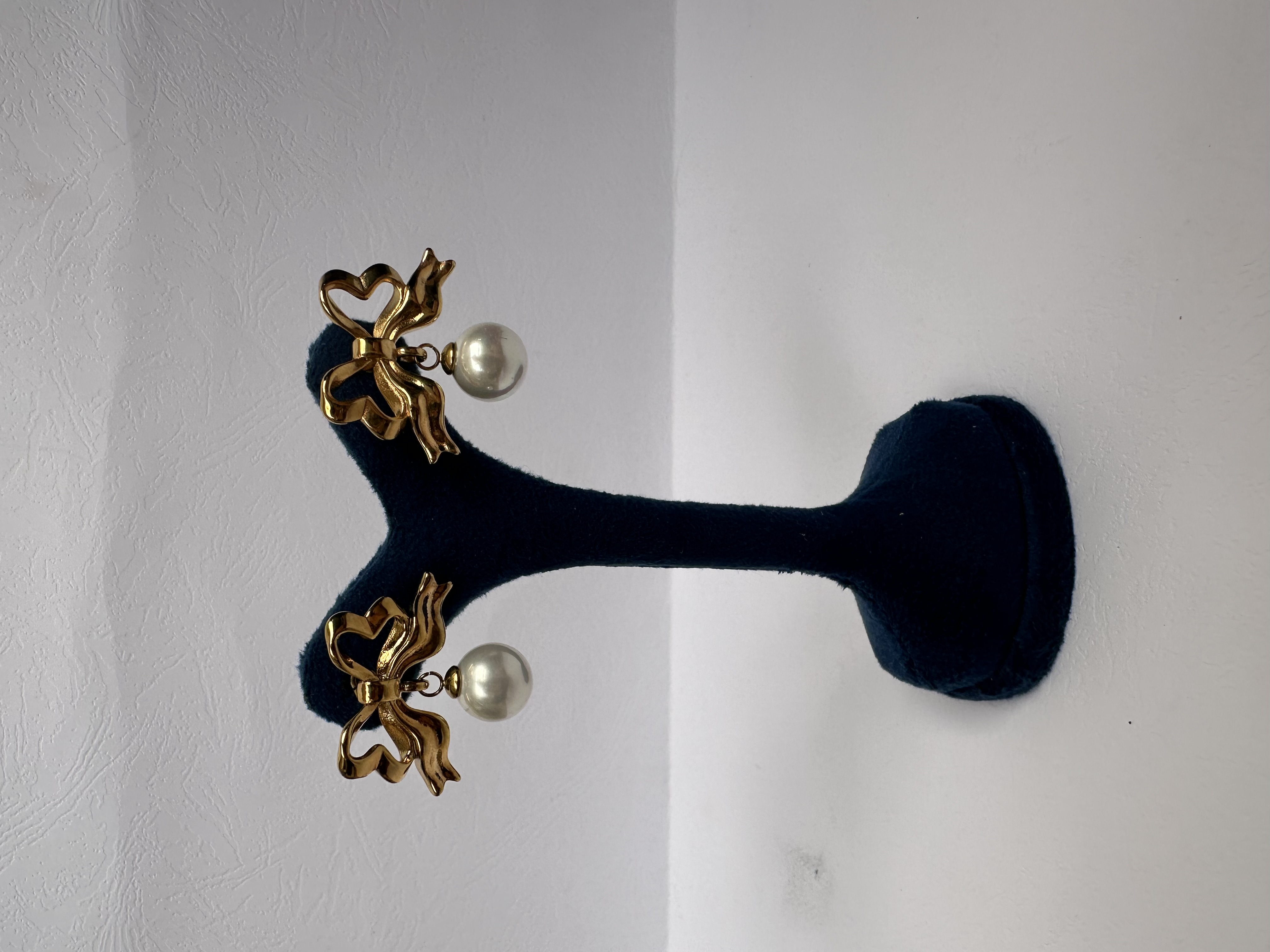 گوشواره مروارید دار